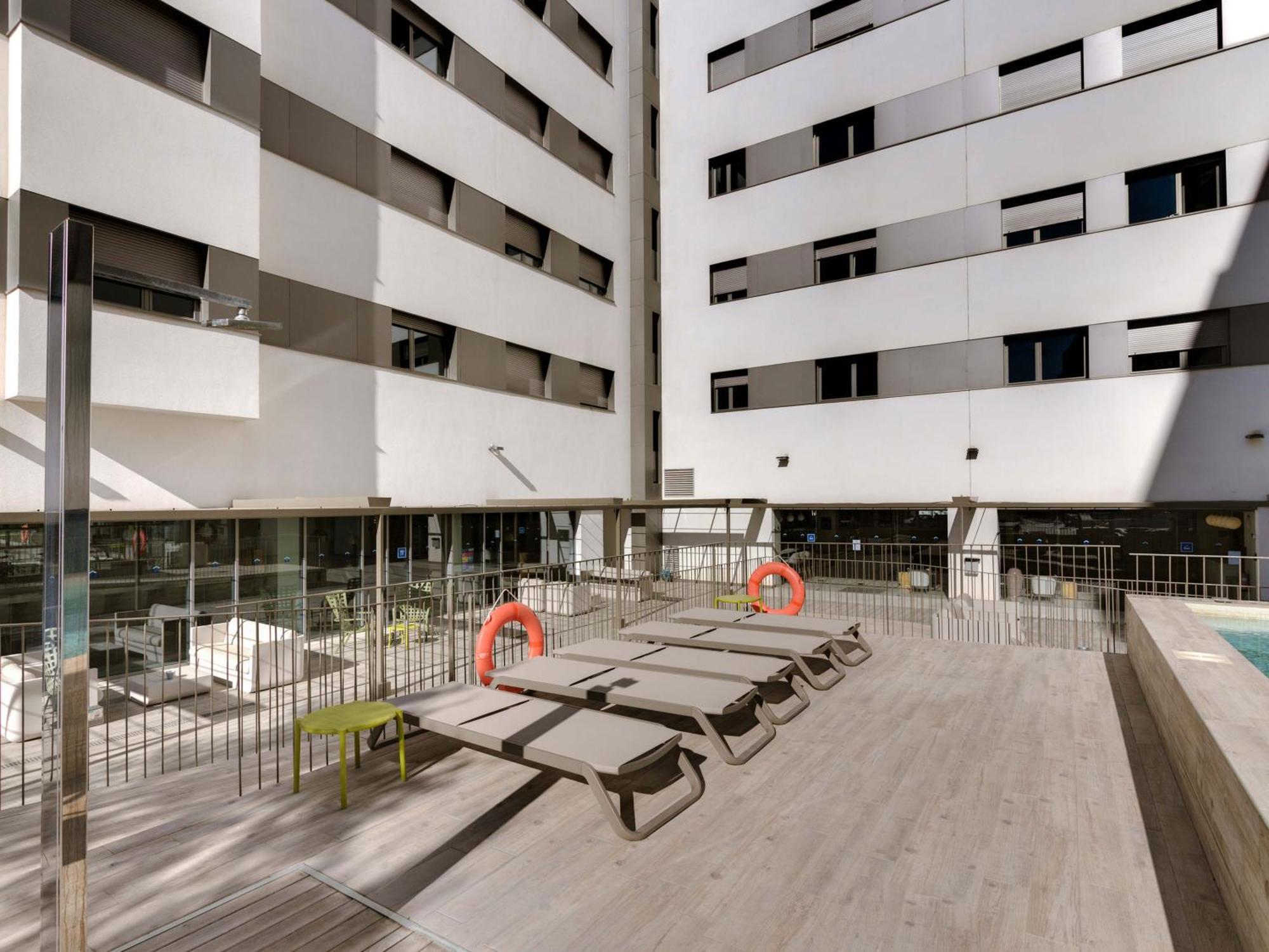 Livensa Living Studios Valencia Marina Real Hotel-Apartamento Екстериор снимка