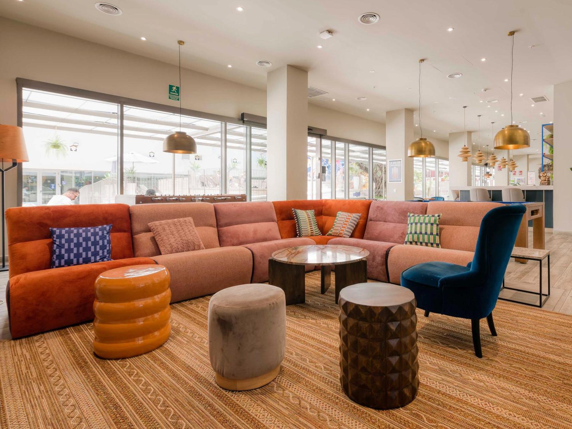 Livensa Living Studios Valencia Marina Real Hotel-Apartamento Екстериор снимка